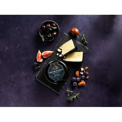 black-bomber-cheese-200g-ls-1-product-image-d.jpg